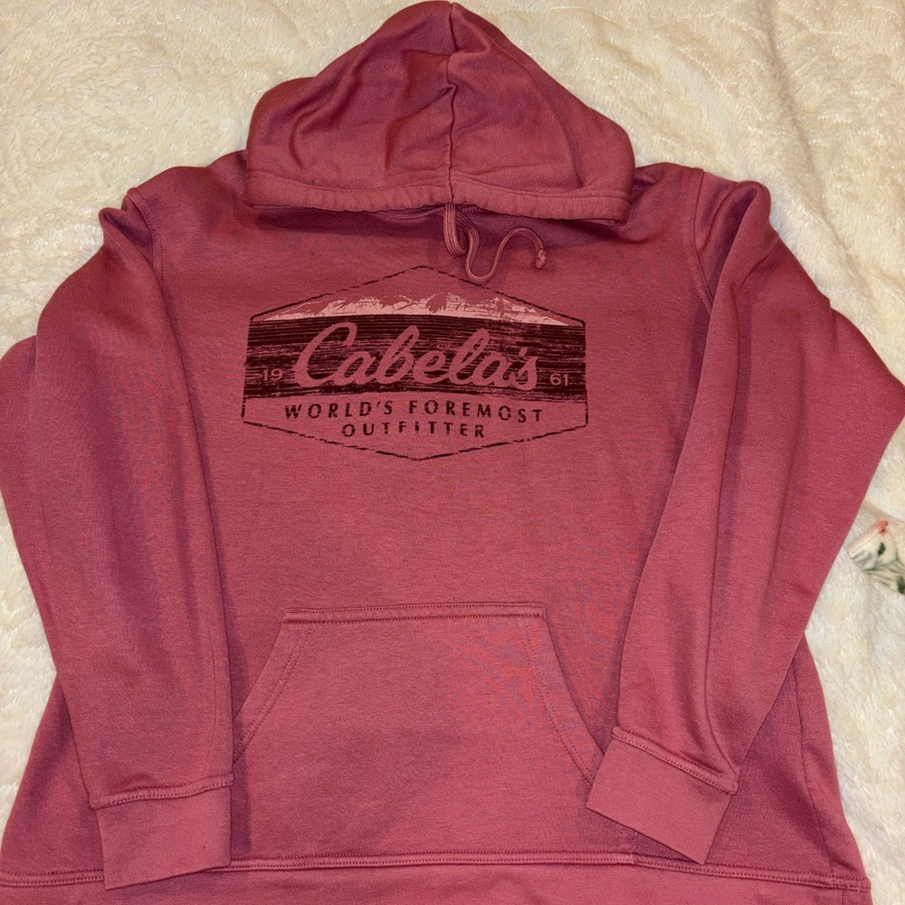 Cabela's Pink Sweatshirt Hoodie with Graphic Design